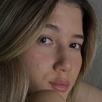 Alba Shy Nude