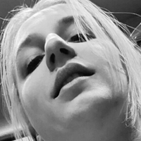 Amberskies Nude