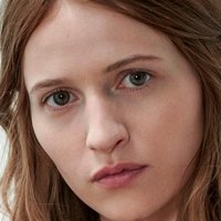 Christa Théret Nude