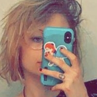 Curthobain Nude