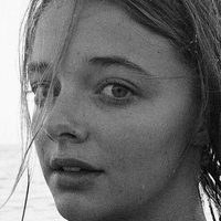 Ellie De Lange Nude