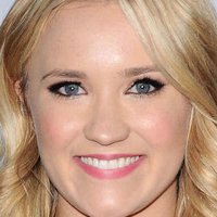 Emily Osment Nude