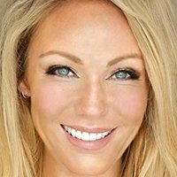 Emily Roche Nude
