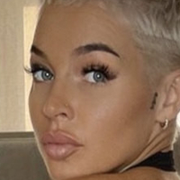 foundmolly Nude