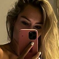 giginoface Nude