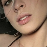 Goldiva Nude