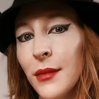 Hellvetika Nude