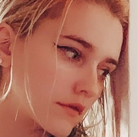 J34nn13t0wn Nude