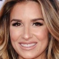 Jessie James Decker Nude