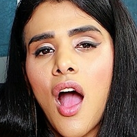 Julia Alves Nude