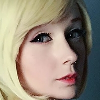 Kenizinea Nude