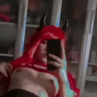 Liaadinkley Nude