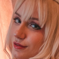 Loonakia Nude
