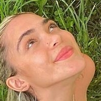 Luna Blaise Nude