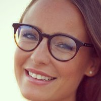 Nina Weis Çıplak