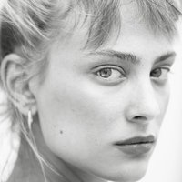 Nora Arnezeder Nude