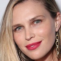 Sara Foster Nude