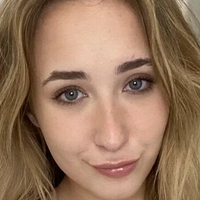 Skylar Sapphyre Nude