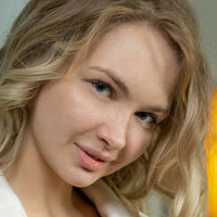 Sophie Blond Nude