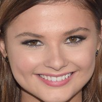 Stefanie Scott Nude