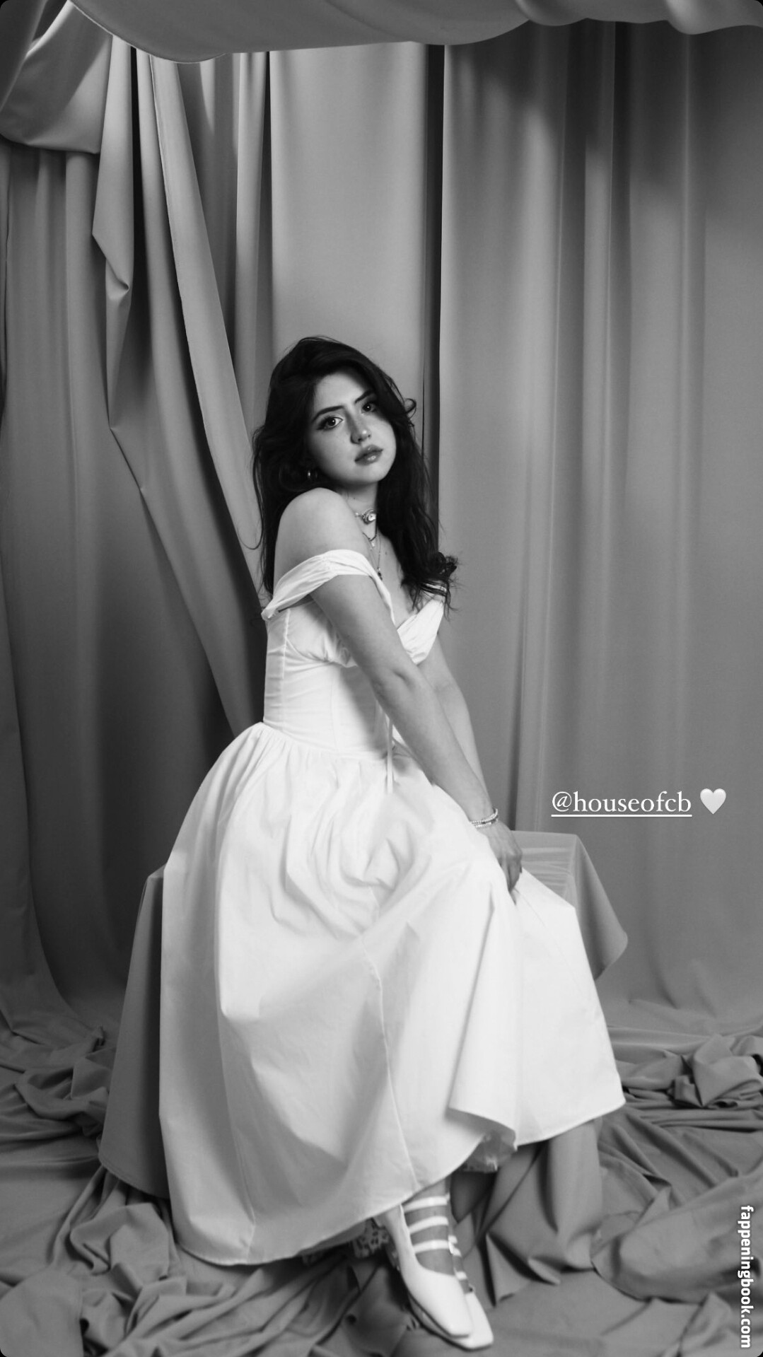 Notsophiesilva / Sophie Silva / _sophiesilva_ Nude, OnlyFans Leaks, Fappening - FappeningBook